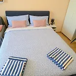 Lejlighed Beachfront Elegant 100 M From Smokinya Beach, Managed By Flat Mаnager