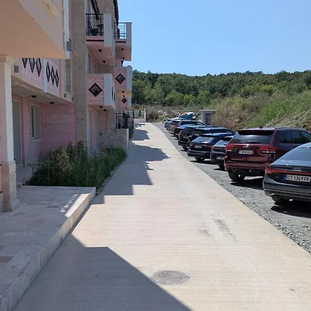 Apartmán Beachfront Elegant 100 M From Smokinya Beach, Managed By Flat Mаnager *
