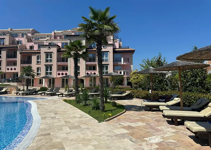 Elegant - 100 M From Smokinya By Flat Mаnager شقة